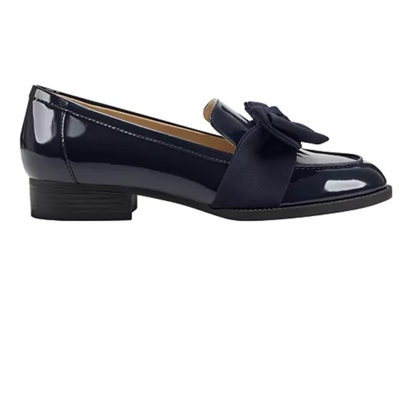 Bandolino Women's Lindio Bow Slip-On Tailored Loafers - Navy Patent Size 8.5M - Picture 3 of 12